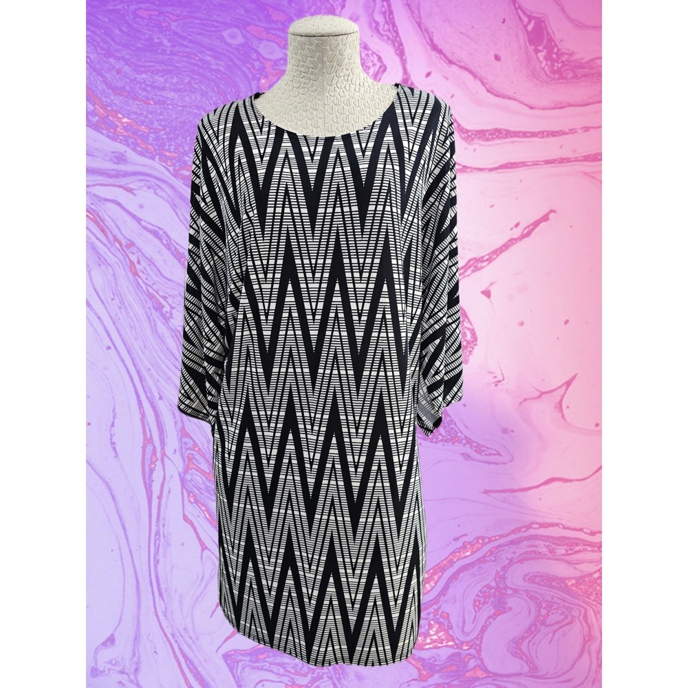 Azules XL Black White 3/4 Slit Sleeve Simple Career Cocktail Shift Dress Chic